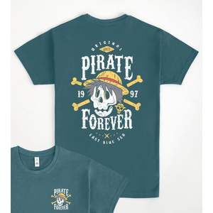 T-Shirt Pirate Forever, Design Teschio Pirata in Teal Scuro, Grafica Mare Blu Orientale, Maglietta Promozionale Unisex - Product Image 1