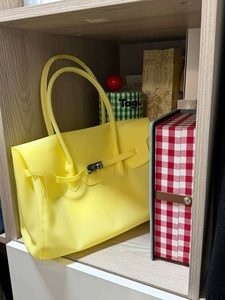 Sac fourre-tout transparent en gelée avec poignée, vente directe usine, élégant, grande capacité, pour femme, idéal pour l'été et les voyages - Product Image 1