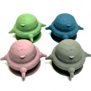 Comedero para Mascotas con Ventosa de Silicona de Grado Alimenticio, Vajilla Integrada para Perros y Gatos - Product Image 1