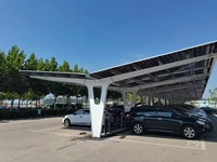 Système de carport solaire étanche à prix d'usine, structure de stationnement photovoltaïque en acier au carbone haute résistance