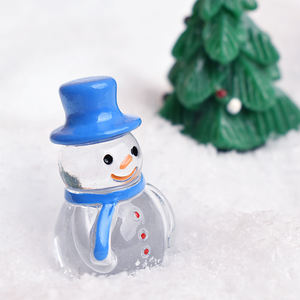 Adorno Navideño de Resina con Muñeco de Nieve Luminoso con Gorro Azul en Miniatura para Manualidades, Accesorios de Resina, Decoración de Mesa - Product Image 4