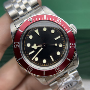 Reloj Deportivo Retro Rojo y Negro con Bisel de Titanio de 38 mm, Movimiento Mecánico Hangzhou, Alarma, Manecillas, Esfera con Cristal de Zafiro y Acero Inoxidable - Product Image 1