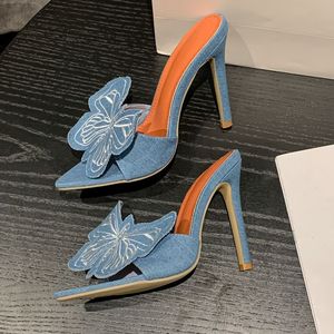 Sandalias de Verano y Primavera para Exteriores, Tacones Altos de Mezclilla Azul con Detalles Metálicos de Moda para Mujer - Product Image 3