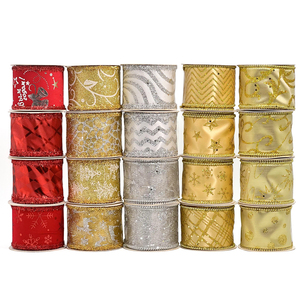 Cinta de Raso Brillante Plateada y Dorada con Alambre para Navidad, 100% Poliéster, Rollo de una Sola Cara con Patrones para Envolver Regalos - Product Image 1