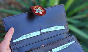 Bolso bohemio de cuero genuino hecho a mano con estilo para mujer - Product Image 2