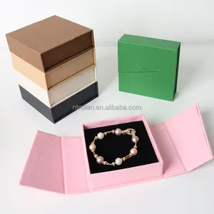 Emballage de boîte à bijoux magnétique en carton de petit papier imprimé de logo personnalisé de luxe