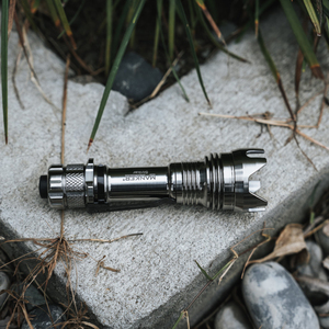 Manker Đèn Pin Chiến Thuật Bằng Titan Striker 2300LM 500 Mét Đèn Pin Sạc USB Type-C 18650 Đèn Pin - Product Image 4