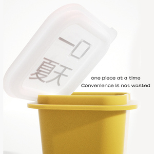 Oem/ODM 54*41*54mm 1pcs Tủ đông mini nước trái cây cà phê mojitos vuông <span class=keywords><strong>Ice</strong></span> Cube cầu Silicone <span class=keywords><strong>Ice</strong></span> Cube khay - Product Image 4