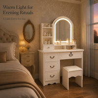 Coiffeuse de maquillage vintage moderne européenne avec miroir arqué éclairé, ensemble de table de toilette blanc cassé pour chambre à coucher, idéal pour usage hôtelier