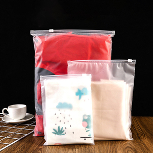 Bolsas de Plástico Esmerilado con Cierre Zip Lock, Listas para Enviar, Bolsas con Cierre Deslizante para Ropa, Bolsas Personalizadas para Ropa con Logotipo - Product Image 2