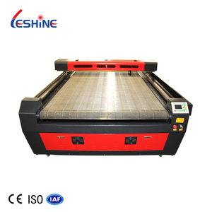 Machine de découpe laser CO2 pour tissus/étiquettes avec caméra CCD 100W 130W 150W, machine de découpe de tissus à alimentation automatique 1610 1810 1812 - Product Image 1
