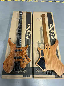 Bajo Eléctrico de 4 Cuerdas sin Cabeza, Cuerpo de Fresno, Fondo/Lados de Caoba, Herrajes Cromados Anticorrosión - Product Image 3