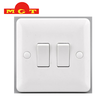 Interrupteurs muraux 2 modules 1 voie en plastique blanc, boîtier ignifuge, vente en gros, direct usine