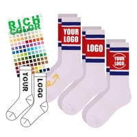 FREE DESIGN & MOCK-UP Vente en gros de chaussettes de sport personnalisées Chaussettes de course unisexes pour le sport Chaussettes athlétiques de haute qualité