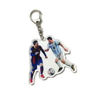 Porte-clés sportif en acrylique avec impression UV, modèle Yakelike YKL, souvenirs de football de Cristiano <span class=keywords><strong>Ronaldo</strong></span>, <span class=keywords><strong>Haaland</strong></span> et Neymar, fabriqué en Chine - Product Image 2