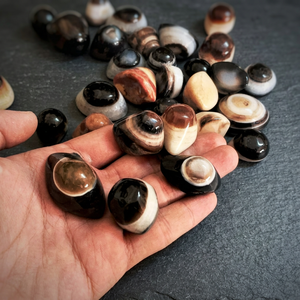 Dernière vente en gros Mix Assortiment Agate Yeux Pierres Naturelles Cristal Artisanat Reiki Roches Minéraux Gemmes Feng Shui Gemme Oeil de Shiva - Product Image 3