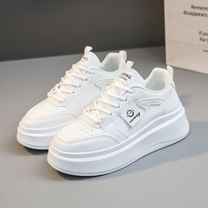 Baskets <span class=keywords><strong>d</strong></span>'été <span class=keywords><strong>d</strong></span>écontractées <span class=keywords><strong>pour</strong></span> femmes nouveau Style respirant couleur unie augmentant la hauteur chaussures de Style de marche polyvalentes à âme épaisse - Product Image 3