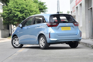<span class=keywords><strong>Honda</strong></span> Fit 2022 1.5L CVT Fashion Skylight Edition Berline Volant à Gauche Intérieur Sombre Sièges en Cuir Toit Panoramique <span class=keywords><strong>Voiture</strong></span> d'<span class=keywords><strong>Occasion</strong></span> - Product Image 4