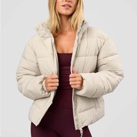 Veste matelassée légère et chaude pour femme, coupe courte, col montant, coupe-vent, hydrofuge, poches élastiques, personnalisable en gros