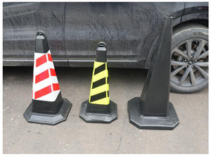 Trafik karayolu uyarıları için çin'de üretilen en çok satan esnek PVC kauçuk yol emniyet konileri <span class=keywords><strong>60</strong></span> cm 70 cm 90 cm - Product Image 2