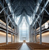 Bâtiment de culte préfabriqué en acier au design moderne, hall de culte préconstruit, architecture religieuse préfabriquée, plan personnalisé OEM