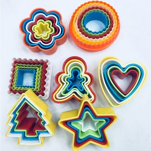 Ensemble de découpoirs à biscuits personnalisés en forme d'alphabet, pour pâtisseries rondes, outils de cuisson, en plastique, pour homme en pain d'épices de Noël - Product Image 1