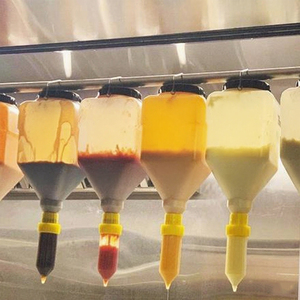 Mini 3L 5L 5.5L nhựa Vòng chai với Red Sealer <span class=keywords><strong>tip</strong></span> Spout <span class=keywords><strong>Cap</strong></span> có thể ép Salad Dressing bóp chai bán buôn - Product Image 4