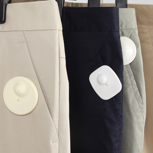 100 pièces d'étiquettes antivol EAS RF 82 MHz à super induction 70*58mm pour la sécurité des magasins de vêtements - Product Image 3