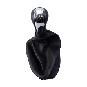 Poignée de levier de vitesses Chevrolet en cuir électroplaqué, design ergonomique intégré - Product Image 4