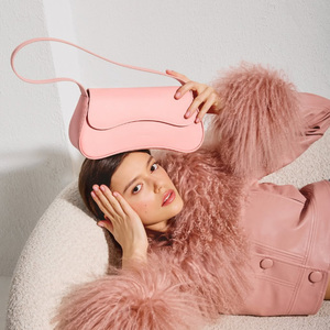 Zaino da Viaggio e Scuola alla Moda per Ragazze, in Nylon Rosa con Fodera Impermeabile, Borsa Portatile Carina per College, Ordine Personalizzato all'Ingrosso - Product Image 1