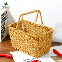 Panier de pique-nique rectangulaire en plastique PP tressé en rotin, fait main et durable, pour la décoration de cuisine et de restaurant modernes et professionnels
