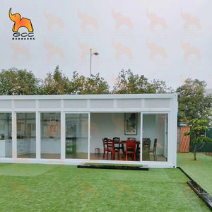 Maison modulaire GCC, toit plat, véranda en verre double vitrage, design moderne, installation facile - Product Image 2