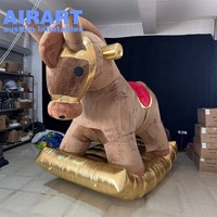 Jouet gonflable personnalisé de cheval de style dessin animé, ballon gonflable de cheval de jouet de tissu de peluche pour la partie de Noël