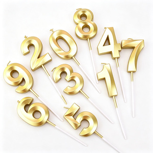 <span class=keywords><strong>Bougies</strong></span> <span class=keywords><strong>d</strong></span>'<span class=keywords><strong>anniversaire</strong></span> numérotées or et bleu (0-9) en promotion pour fêtes <span class=keywords><strong>d</strong></span>'<span class=keywords><strong>anniversaire</strong></span>, pâtisserie, <span class=keywords><strong>d</strong></span>écorations de gâteaux et fournitures de <span class=keywords><strong>d</strong></span>écoration de gâteaux - Product Image 1