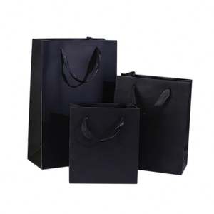 Sacs cadeaux en papier de luxe avec logo personnalisé, impression dorée à chaud - Product Image 1