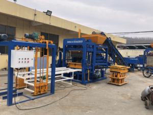 QT4-18 di mattoni di cemento nero blocchi di cemento stampi per blocchi di cemento hallow blocco che fa macchine per la fabbricazione di mattoni - Product Image 2