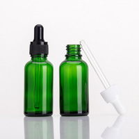 Vente en gros de flacons cosmétiques vides en verre vert de 10 ml et 30 ml, petits flacons compte-gouttes pour sérum de soin de la peau