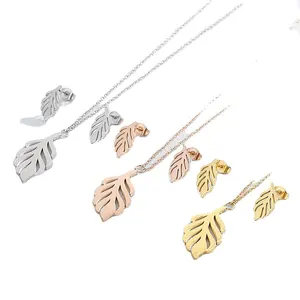 Conjunto de joyas de oro con diseño de hoja de collar chapado en oro de acero inoxidable a la moda personalizada para mujer