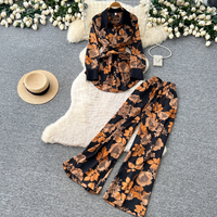 Ensemble de vêtements pour femmes, chemisier à manches longues imprimé élégant pour l'automne, avec ceinture à nouer, et pantalon large, pour les trajets quotidiens