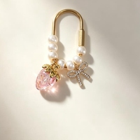 Breloque personnalisable pour sac de plage, style Bohème, avec motif Fraise, Strass, Nœud, Perles et Pompon, Porte-clés, Accessoire de sac, Cadeau pour elle