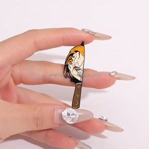 Commercio all'ingrosso carino Anime in metallo artigianale personalizzato spille in smalto morbido collezione Stock terrore distintivo fiore piramide angelo per <span class=keywords><strong>gli</strong></span> anniversari - Product Image 4