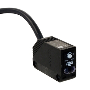 E3Z-T61-D-M1J 0.3M โฟโตอิเล็กทริคเซนเซอร์อุตสาหกรรมแบบใหม่และของแท้ มีสินค้าในสต็อก - Product Image 1