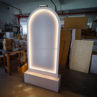 Support de bienvenue en acrylique LED lisse pour décoration de mariage, toile de fond pour événements, accessoires de scène, liste de noms personnalisée pour articles de fête