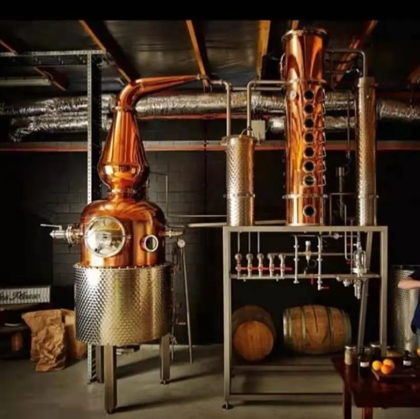 Cin hala votka damıtma şarap brendi viski rom bakır reflü buhar damıtma sütun ekipmanları