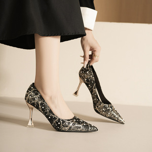 Escarpins à bout pointu 8599B à talon moyen, en tissu pailleté et strass, style coréen, à enfiler, tendance mode, chaussures pour femmes - Product Image 4