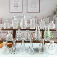 Vas Bunga Kaca Mini Embossed Mulut Sempit, Vas Hidroponik, Dekorasi Meja Hotel B&B, Wadah Botol Kaca untuk Reed Diffuser