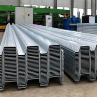 Matériaux de construction métalliques YXB51-253-760, plancher en acier structurel durable résistant aux tremblements de terre pour les projets en zones sismiques, toiture