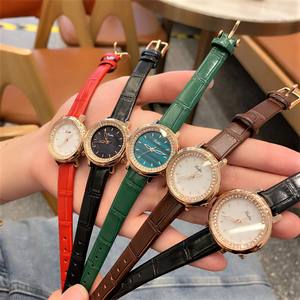 Scottie-Reloj de pulsera de cuarzo con esfera redonda para mujer, elegante, de lujo, de cuero, con diamantes - Product Image 1