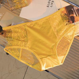 Pure Desire Nuovo Stile Slip a Triangolo a Vita Bassa da Donna, in Raso e Pizzo, Lusso Leggero, Sexy, con Dettagli Traforati, Cintura con Logo e Motivo a Tinta Unita - Product Image 2