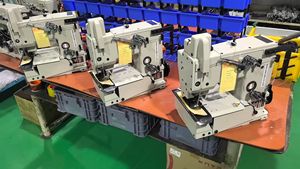 ニューロング DS-9CW 高速自動袋口縫いミシン - Product Image 4